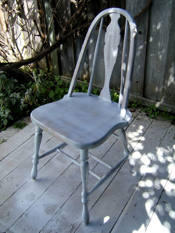 Bricolaj prin tehnica ombre - scaun colorat - Bricolaj prin tehnica ombre - scaun colorat