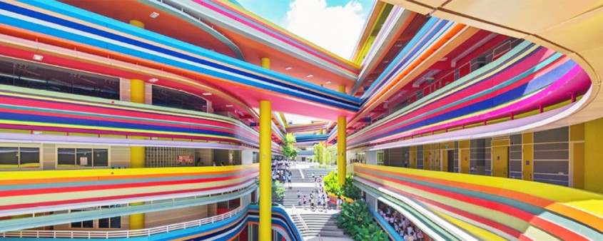 O scoala plina de culoare in Singapore - O scoala plina de culoare in Singapore