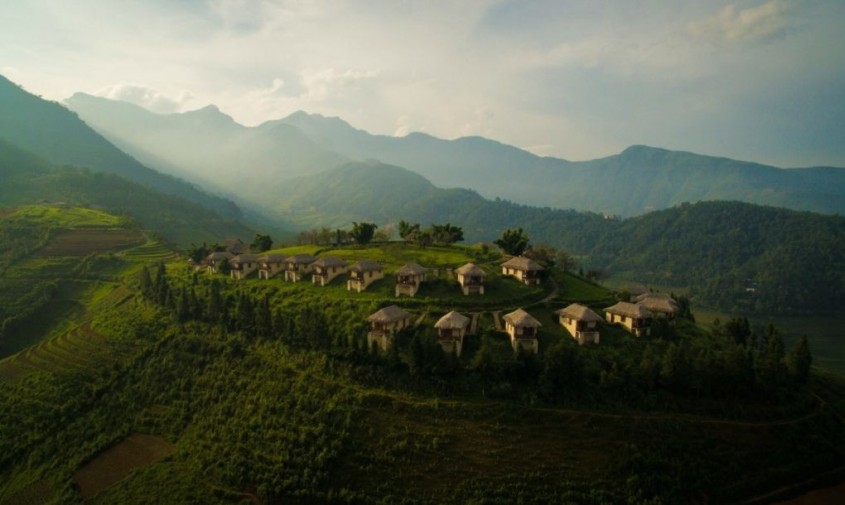 Complex de bungalouri ascuns în versantul montan vietnamez - Complex de bungalouri ascuns în versantul montan