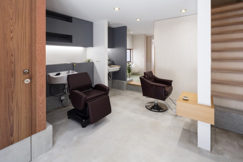 Salon de coafura in Nakazaki - un proiect impresionant al Shimpei Oda Architect’s Office - Salon