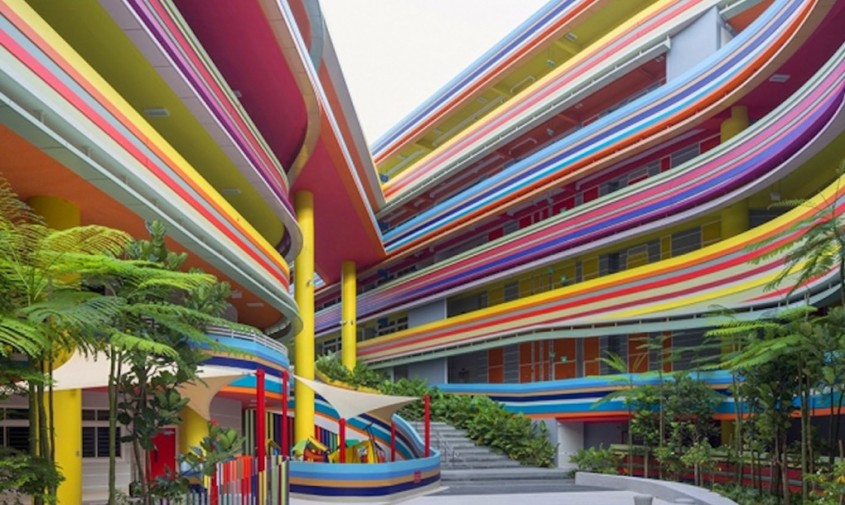 O scoala plina de culoare in Singapore - O scoala plina de culoare in Singapore