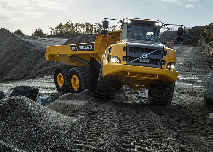 Camioane articulate Volvo: productie continua Camioane articulate Volvo: productie continua - Camioane articulate Volvo: productie continua