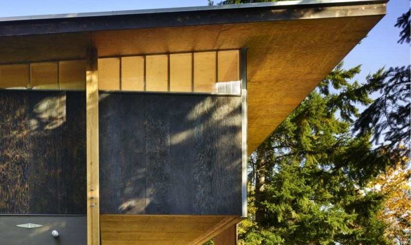 O casă ecologică este realizată aproape în întregime din materiale recuperate - O casă ecologică este