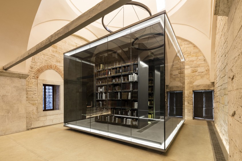 Renovari menite sa pastreze in siguranta comorile bibliotecii din Istanbul - Renovari menite sa pastreze in
