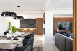 Riflaje wpc modulare pentru decor interior bucatarie - detalii - Proiecte realizate cu riflaje modulare din