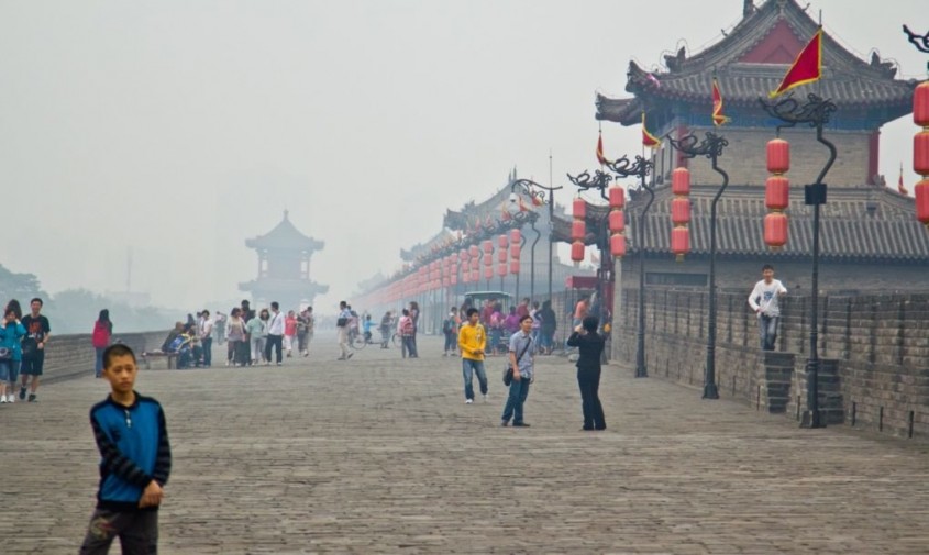 Turnul Xian - Cel mai mare "purificator de aer" din lume funcționează într-un oraș chinezesc