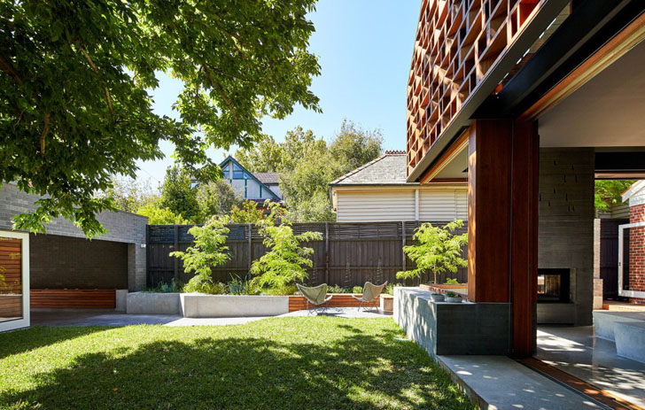 O casa extinsa pentru a ingloba gradina si spatiul multi-functional al garajului - O casa extinsa