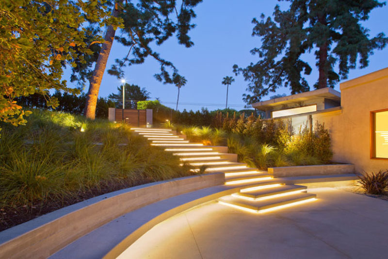 Solutii pentru iluminatul terasei si al gradinii - Soluții pentru iluminatul terasei și al grădinii
