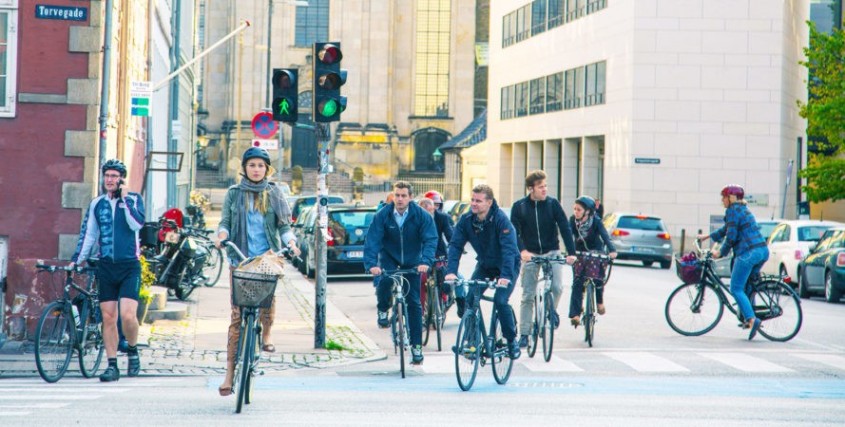 Cum se luptă Copenhaga cu ambuteiajele cu biciclete - Cum se luptă Copenhaga cu ambuteiajele cu