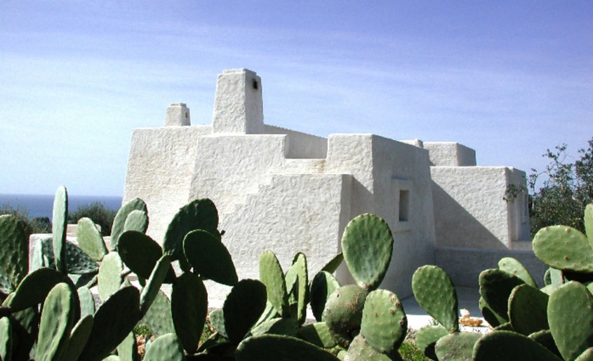 O casa cu pereti din roca vulcanica si fibre de cactus - O casa cu pereti