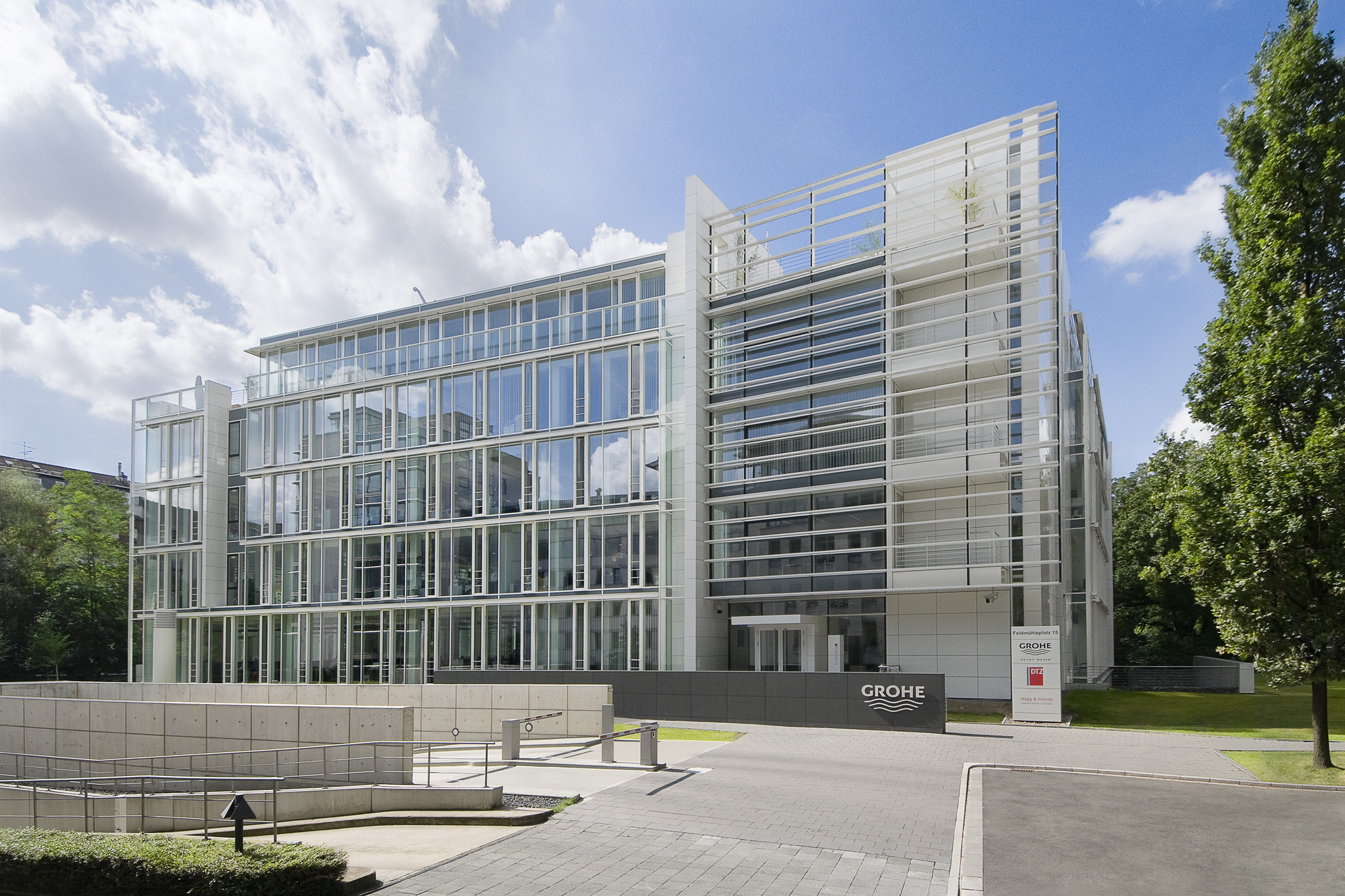Sediul principal Grohe din Düsseldorf | Arhitecti: Richard Meier & Partners LLP - Sediul GROHE