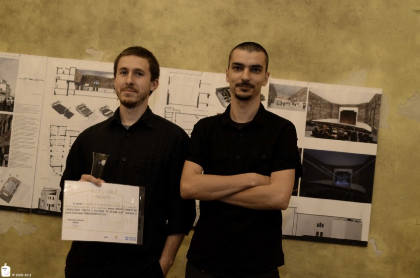 Premiul I Enclava de arhitectura reprezentant legal – autor Arh Radu Ursoiu si autor Arh Iulian
