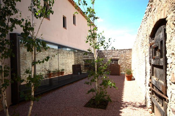 casa_spaniola5 casa_spaniola5 - Ruinele unei case spaniole din sec. al 16-lea transformate intr-o Academie moderna