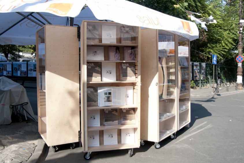 Standul de carte de Arhitectura Standul de carte de Arhitectura - Strada de Arhitectura si standul de carte