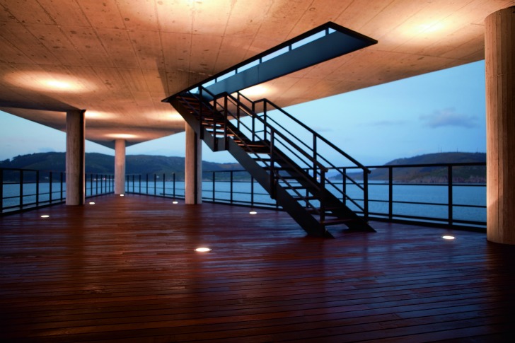 Sediul Autoritatii Portuare din Ferrol Spania - Cladirea de Control CCS - Noul sediu al Autoritatii