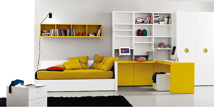 Foto home-designingcom - Cu ajutorul culorilor si prin pozitionarea mobilierului se poate obtine o separare optica