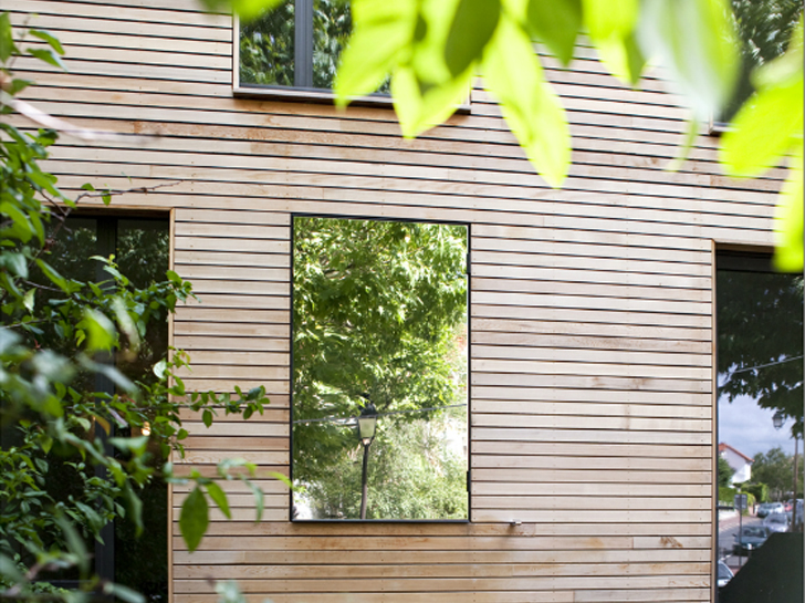 Casa prefabricata din lemn de larice finlandeza - Casa prefabricata realizata din lemn de larice finlandeza