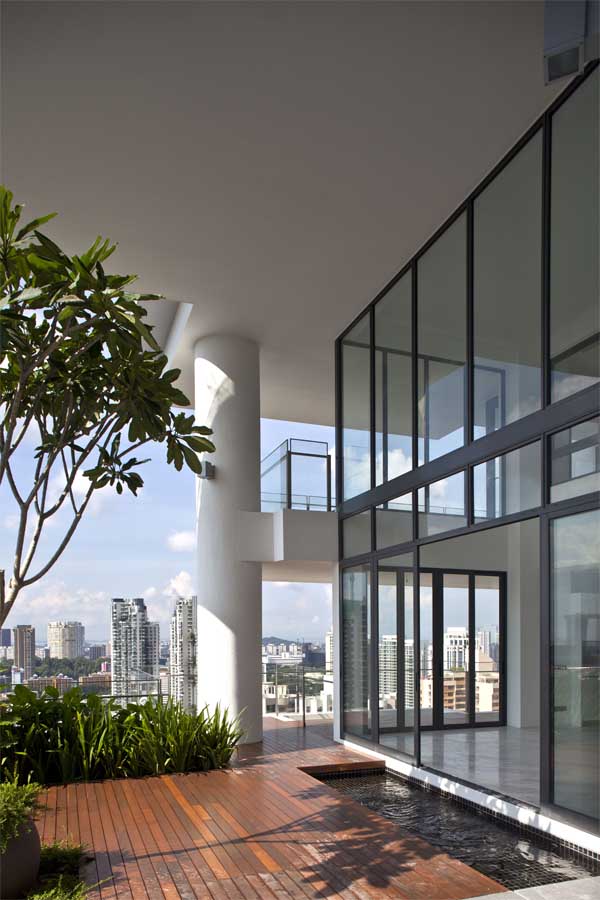 Gradini suspendate in Singapore - Gradini suspendate in cadrul SkyPark Residences din Singapore