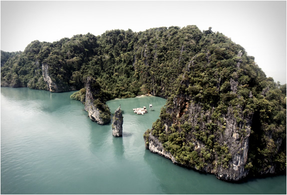 Cinema Archipelago - Cinematograf plutitor intr-o laguna din Thailanda