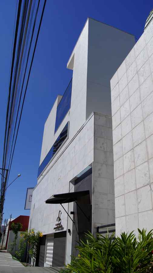 Biroul Carmo Advogados - Extinderea cladirii biroului de avocatura Carmo Advogaos din Cuiaba, Brazilia