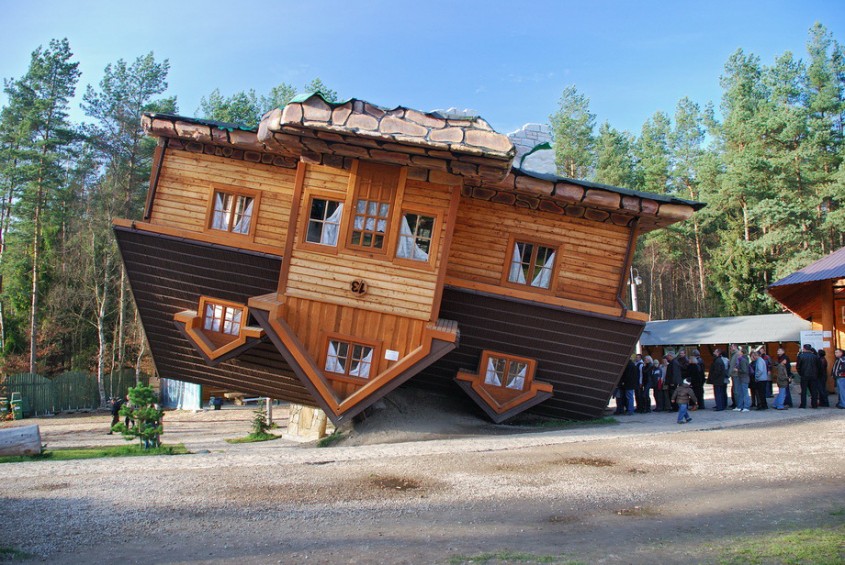 Casa Upside Down din Szymbark, Polonia - Casa Upside Down - Szymbark, Polonia