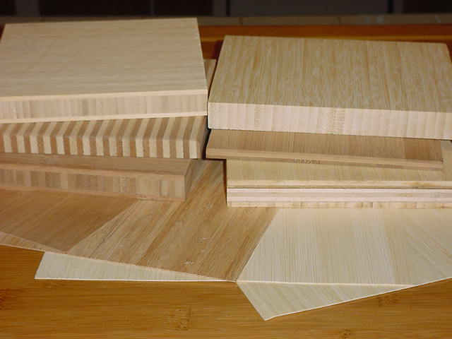 Datorita dispunerii fibrelor placajul e mai rezistent la contractii decat lemnul (foto made-in-china com) - Datorita