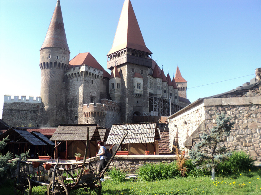 Castelul Corvinestilor, Hunedoara (foto Iuliana Ioanitescu) - Castelul Corvinestilor, Hunedoara (foto Iuliana Ioanitescu)