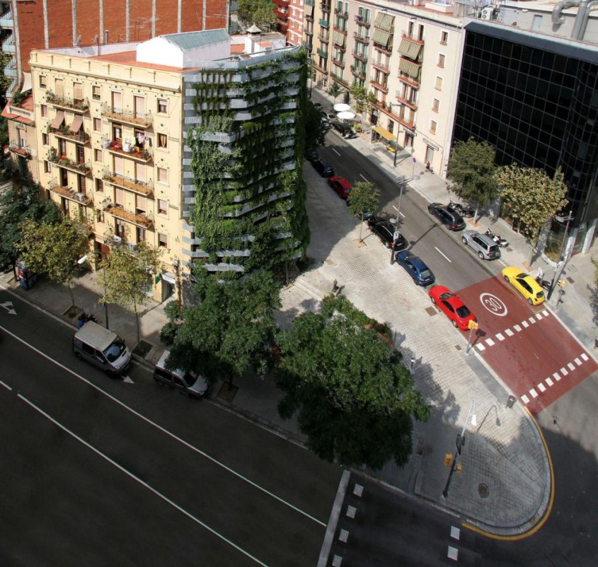 Barcelona Spania proiect de Capella Garcia Arquitectura - Cladiri cu gradini verticale in diverse orase ale