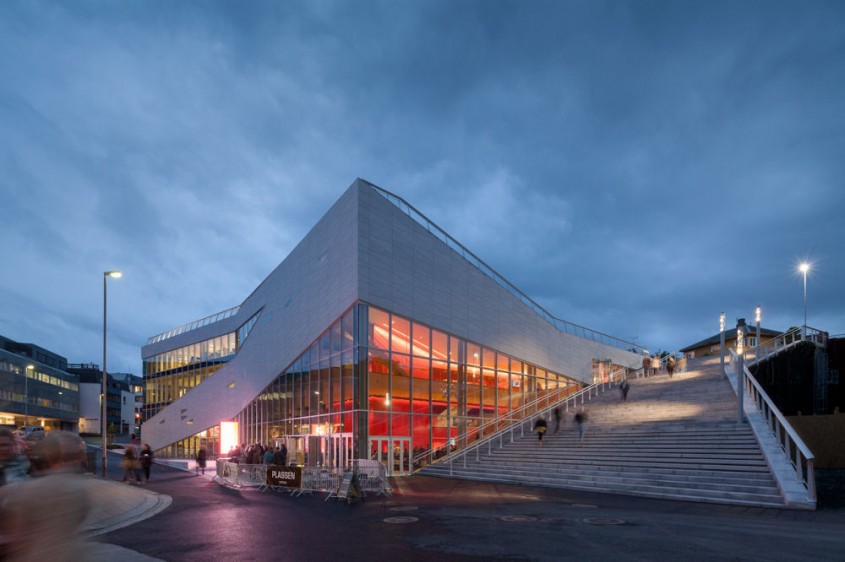 Centrul_Plassen1 - Noul centru de festivitati Plassen din Norvegia