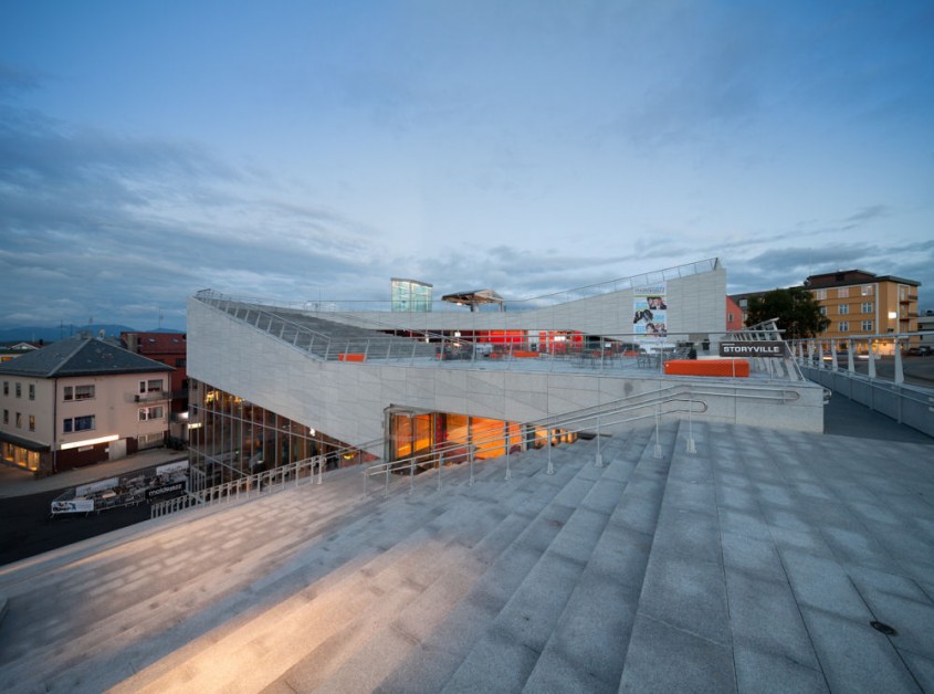 Centrul_Plassen2 - Noul centru de festivitati Plassen din Norvegia