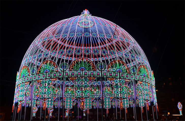 Cupola realizata din LED-uri8 - Cupola realizata din 30 000 de LED-uri
