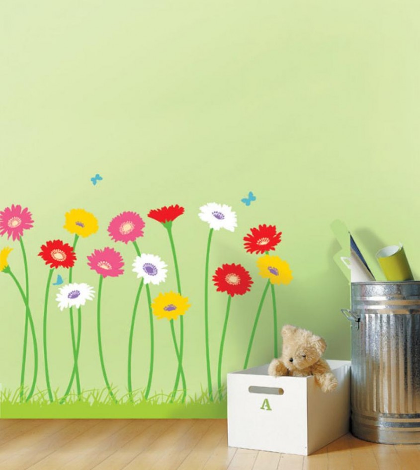 Desi florile par pictate sunt de fapt stickere cu modele (www kidswallstickers ie) - Cateva idei