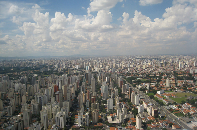 O organizare liniara inconfundabila cand e vazuta din inaltul cerului Sao Paulo (foto www airliners net)