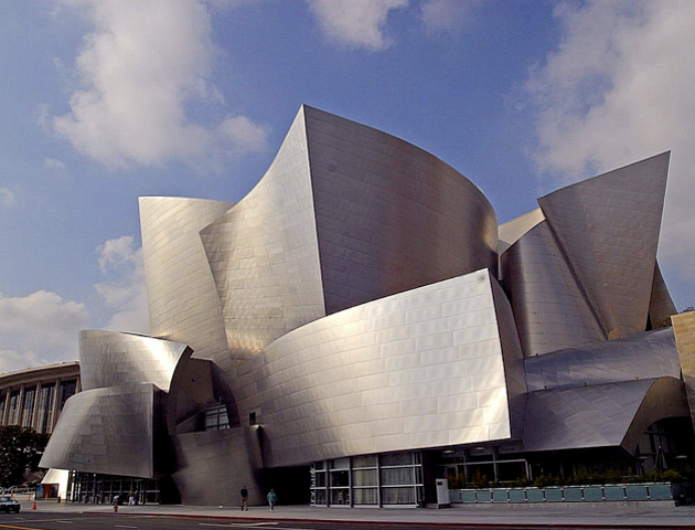 Sala de concerte Walt Disney, din Los Angeles (arhitect Frank Gehry) - Cladiri iconice