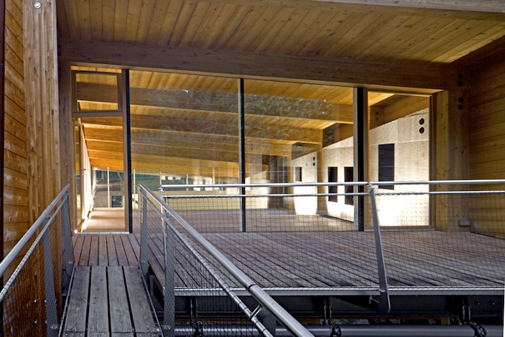Tvzeb12 - Casa eficienta energetic, ce respecta natura in care a fost construita