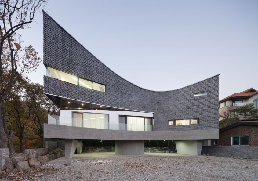 Casa curbata1 - Casa curbata in Coreea de Sud