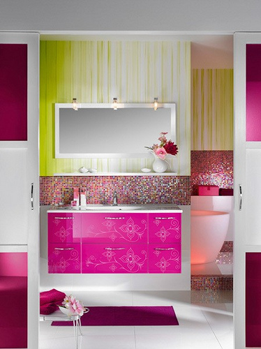 Inedit o baie roz (Foto via decorationchannel com) - Idei de combinatii de culori pentru orice