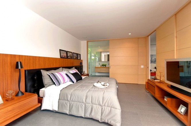 Dormitorul, in culori mai calde - Un apartament in stil pop, designer Mao Lopez
