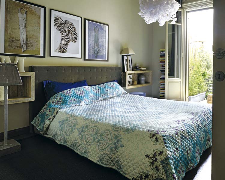 Albastru racoros si o doza de rafinament cu tablouri si forme de arta - Dormitoare cu