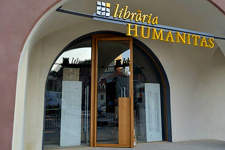 1 - Libraria Humanitas Brasov 2