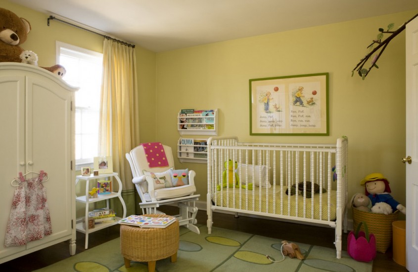In camera bebelusului povestea se schimba iar culorile de baza sunt calde - Culorile intense completeaza