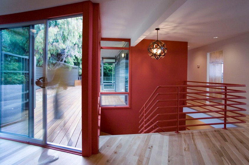 Rosu inchis pentru un interior modern unic Building Lab inc - Rosu inchis pentru un interior