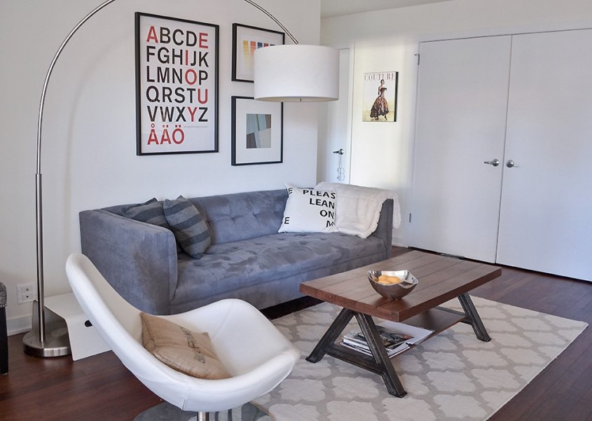 Un apartament rezultat dintr-o negociere intre un minimalist si o adepta a decorurilor cochete - Un