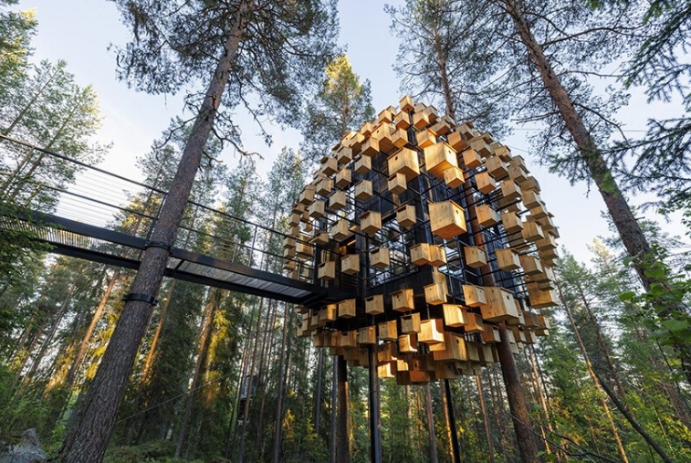 10. Treehotel, Suedia