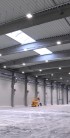 Iluminat LED cu proiectoare industriale High-Bay 