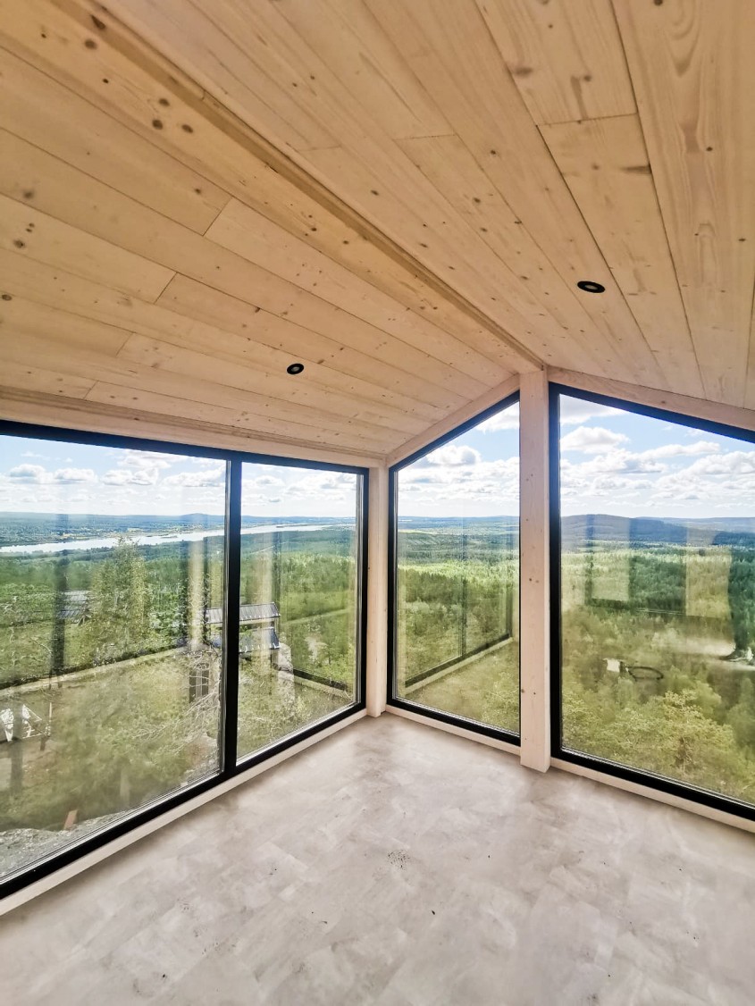Cinci beneficii ale caselor din lemn de dimensiuni reduse care te vor face să le iei