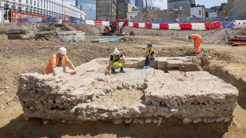 Un mausoleu roman „extrem de rar” a fost descoperit în Londra