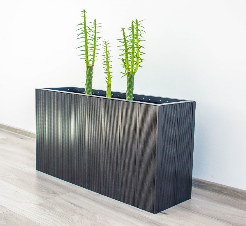 Jardiniera din wpc Roua