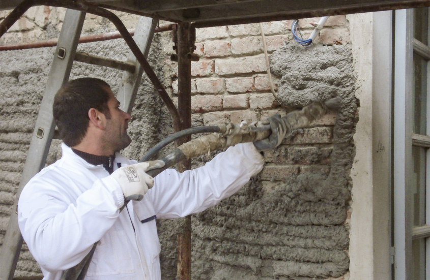 De ce apar mucegaiul și igrasia pe pereți &icirc;n apartamente 