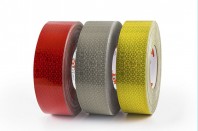 Banda adeziva reflectorizanta continua pentru suprafete flexibile - ORALITE VC 104+ Flex Grade
